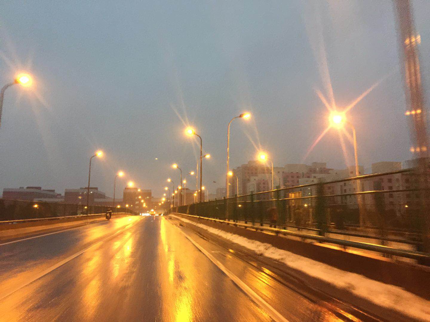 加工區大橋無(wú)冰雪.jpg 加工區大橋無(wú)冰雪.jpg